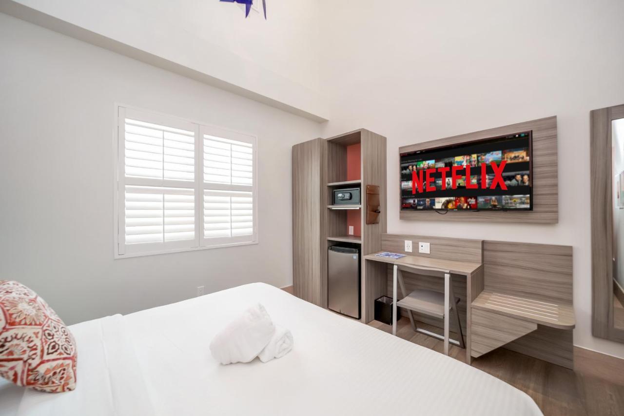 The Julia Hotel (Adults Only) ไมอามีบีช ภายนอก รูปภาพ