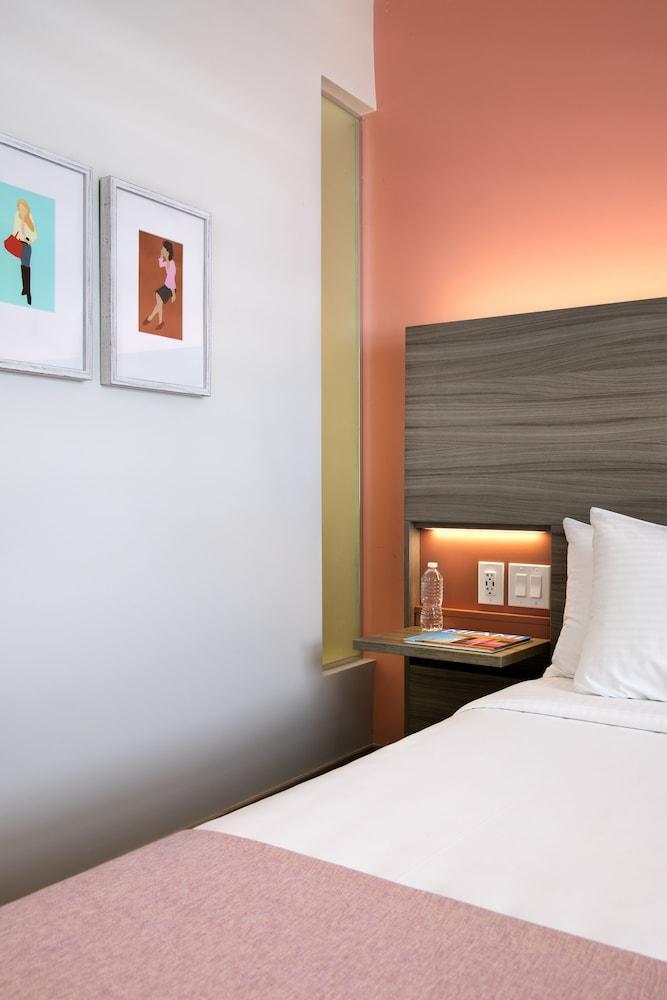 The Julia Hotel (Adults Only) ไมอามีบีช ภายนอก รูปภาพ
